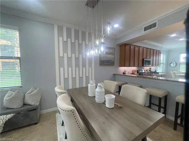 9727 Acqua Ct 418, Naples, Florida 34113