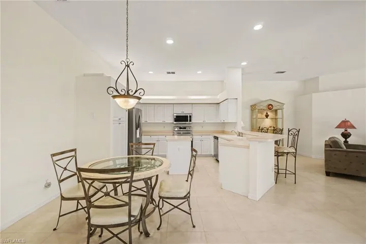 10274 Cape Roman Rd 102, Estero, Florida 34135