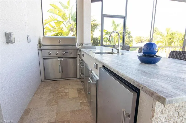 Outdoor kitchen