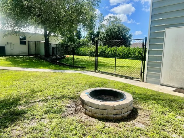 Firepit.