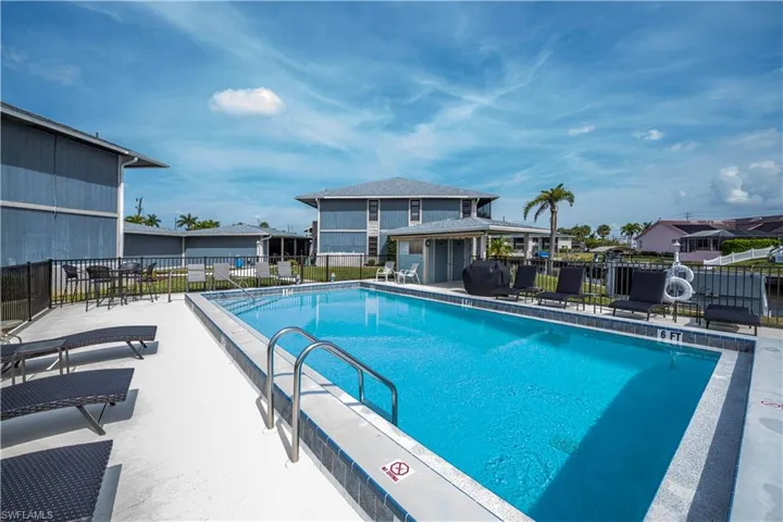 822 SW 48th TER # 103, CAPE CORAL FL 33914