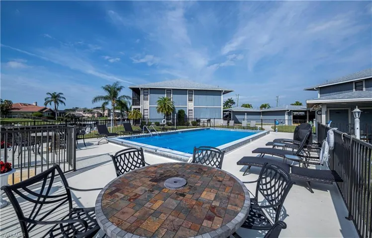 822 SW 48th TER # 103, CAPE CORAL FL 33914