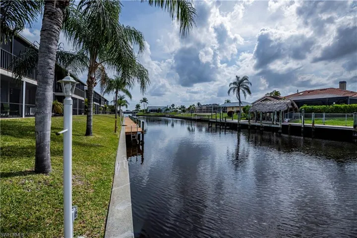 822 SW 48th TER # 103, CAPE CORAL FL 33914
