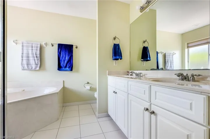 3350  Antica  ST, Fort Myers, FL 33905
