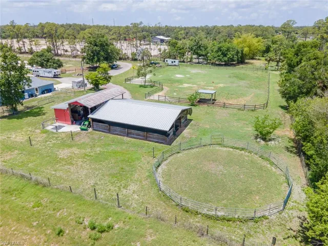 round pen
