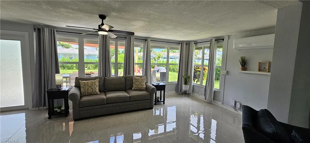 251 SE 46th  ST, Cape Coral, FL 33904