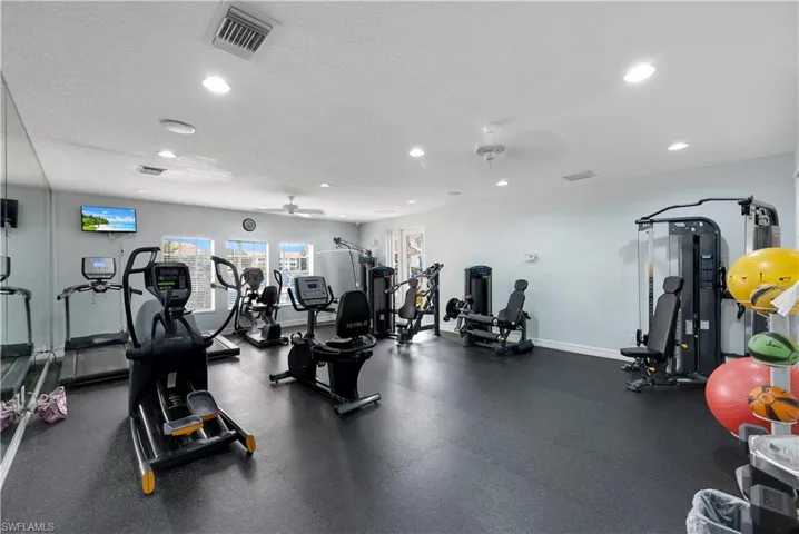 4630 Saint Croix Ln 812, Naples, Florida 34109