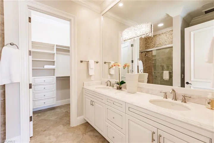 2450 Tarpon Rd, Naples, Florida 34102