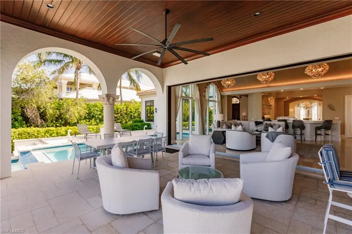 2450 Tarpon Rd, Naples, Florida 34102