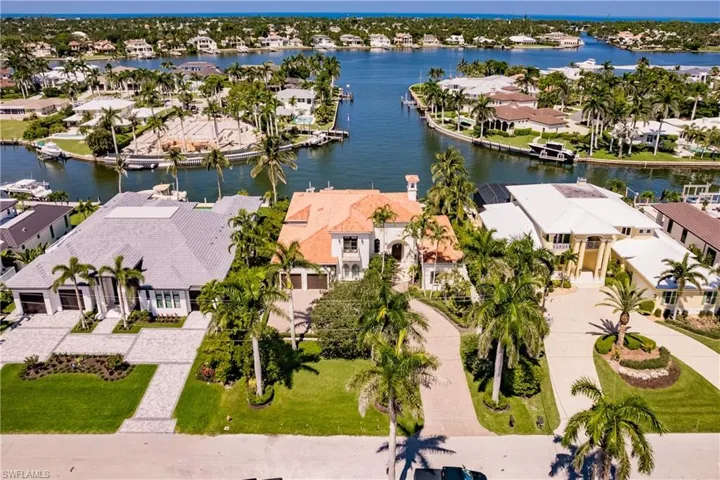 2450 Tarpon Rd, Naples, Florida 34102