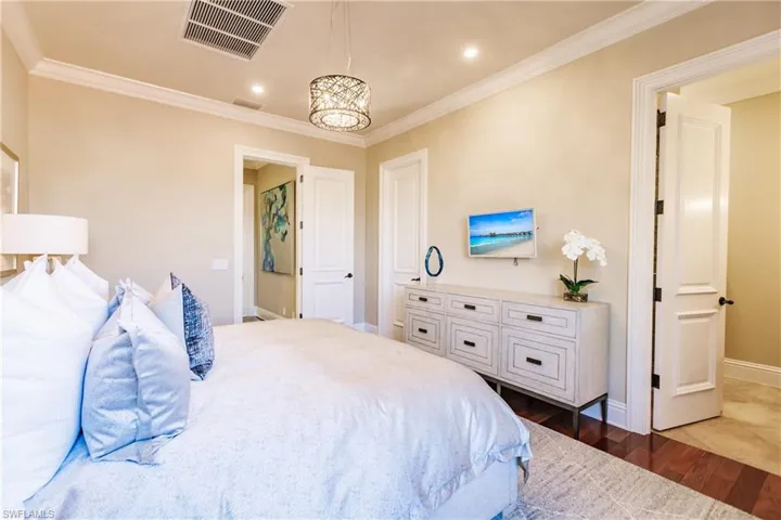 2450 Tarpon Rd, Naples, Florida 34102