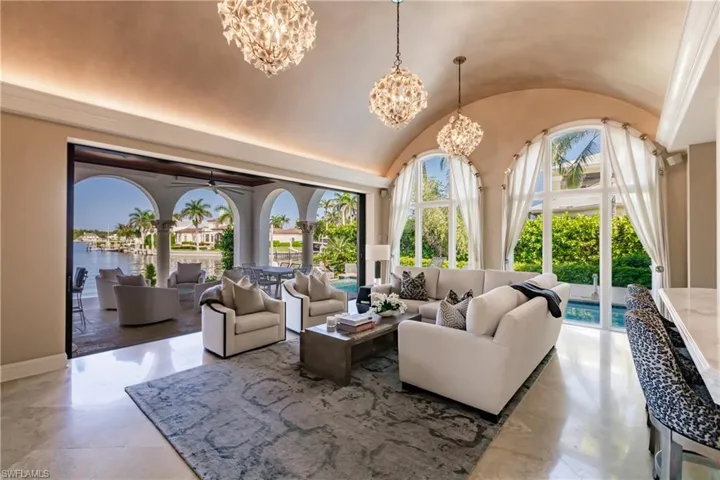 2450 Tarpon Rd, Naples, Florida 34102