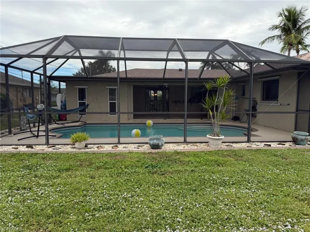 911 Se 34th Ter, Cape Coral Fl 33904