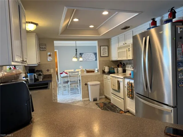 911 Se 34th Ter, Cape Coral Fl 33904