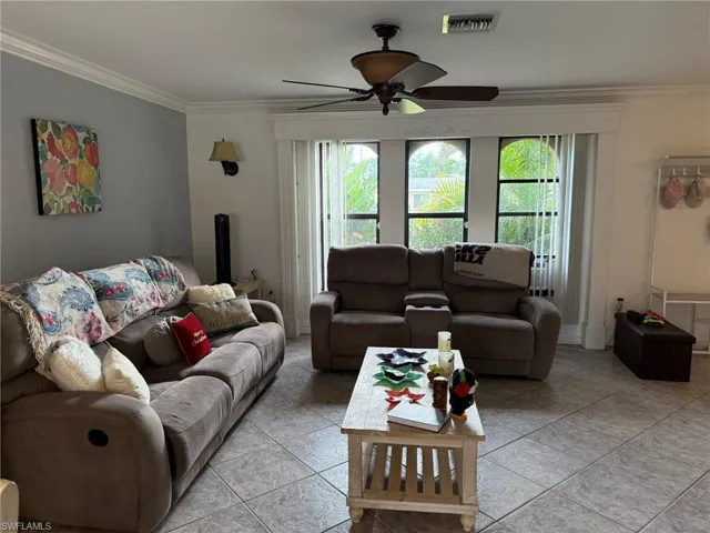 911 Se 34th Ter, Cape Coral Fl 33904