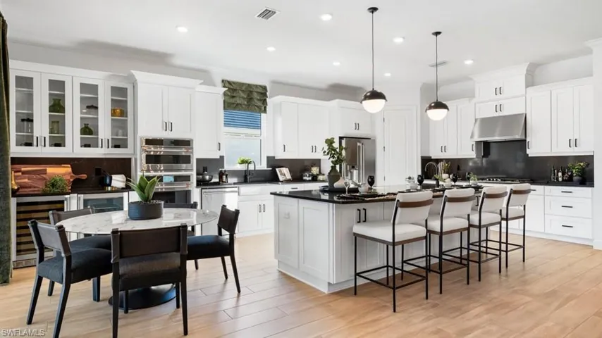 26789 Victoria Place - Ready Now!