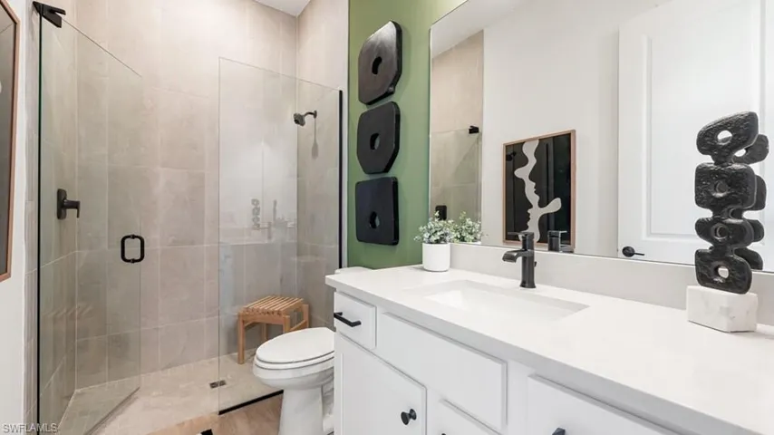 26789 Victoria Place - Ready Now!