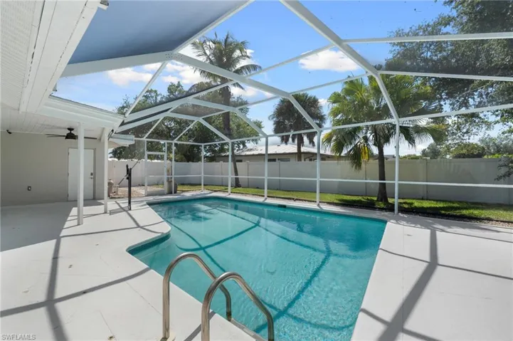 5664  Natoma  DR, Fort Myers, FL 33919