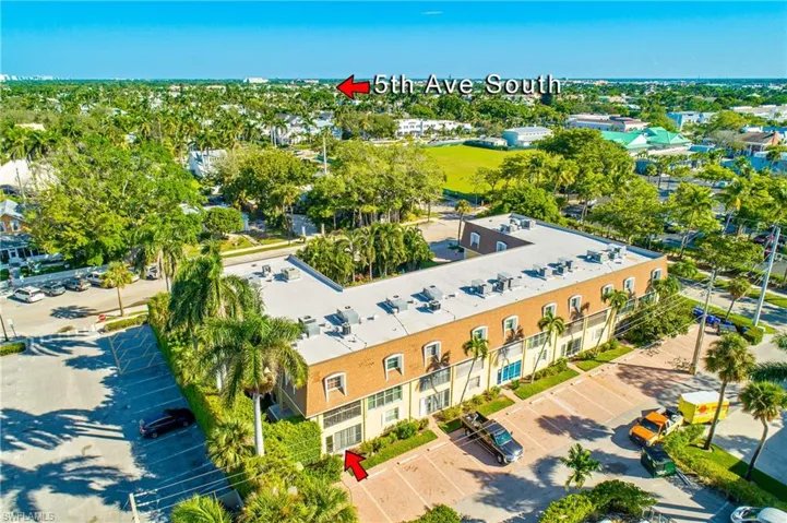 Prime location, 1222 Gordon Drive