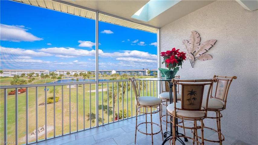 WOW! This is the breathtaking view from your private lanai. Skylights allow the sun in w/perfect northern exposure.