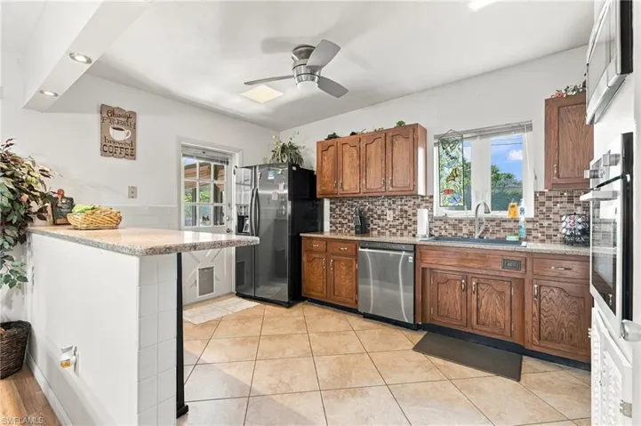 2366 Burton Ave, Fort Myers, Florida 33907