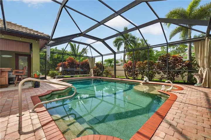 10650 Sir Michaels Place Dr, Bonita Springs, Florida 34135