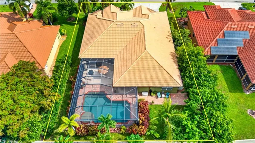 10650 Sir Michaels Place Dr, Bonita Springs, Florida 34135