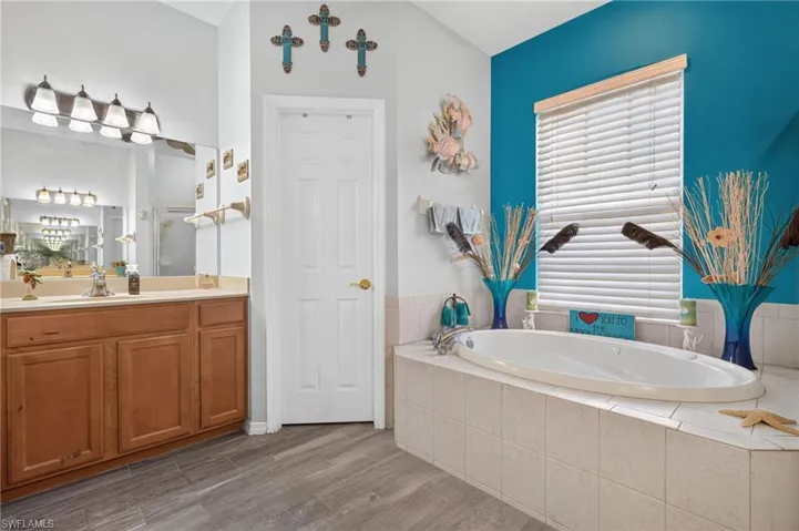 10650 Sir Michaels Place Dr, Bonita Springs, Florida 34135