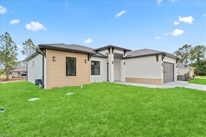 910 Plumosa Ave, Lehigh Acres, Florida 33972