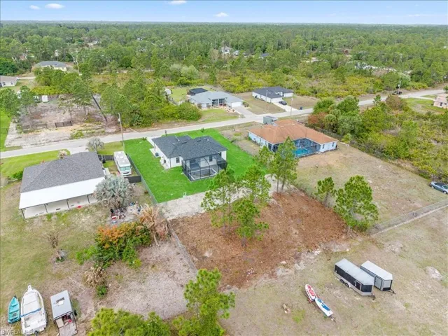 910 Plumosa Ave, Lehigh Acres, Florida 33972