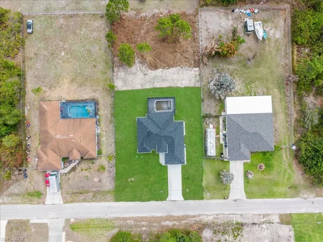 910 Plumosa Ave, Lehigh Acres, Florida 33972