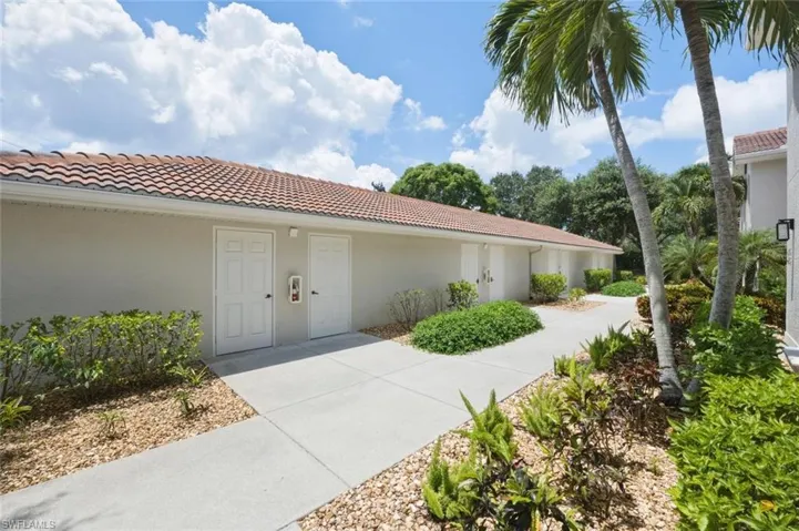 3033 Driftwood Way 3407, Naples, Florida 34109