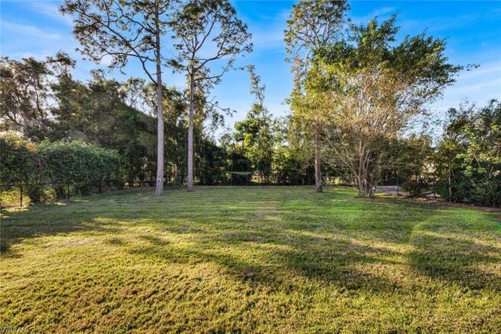 6735  Highland Pines  CIR, Fort Myers, FL 33966