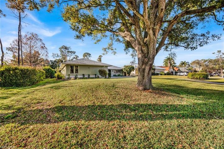 6735  Highland Pines  CIR, Fort Myers, FL 33966