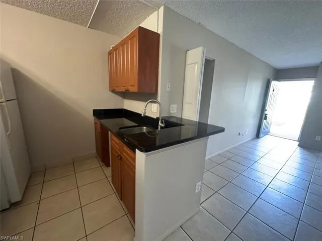 142 Santa Clara Dr 16, Naples, Florida 34104