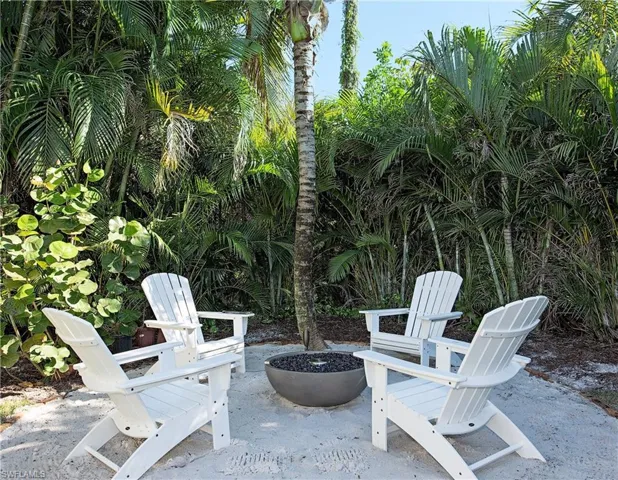 Outdoor firepit