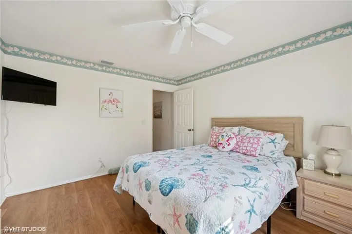 Guest bedroom