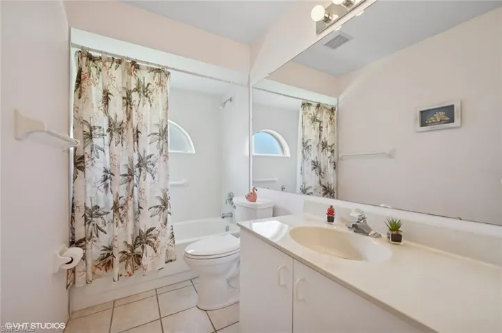 2nd bathroom