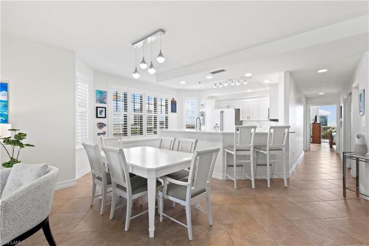 1111  Swallow  AVE, MARCO ISLAND, FL 34145