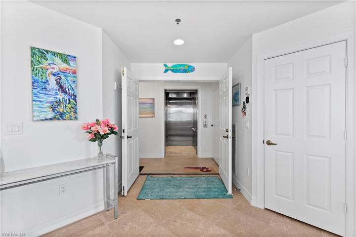 1111  Swallow  AVE, MARCO ISLAND, FL 34145