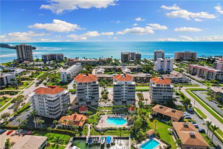 1111  Swallow  AVE, MARCO ISLAND, FL 34145