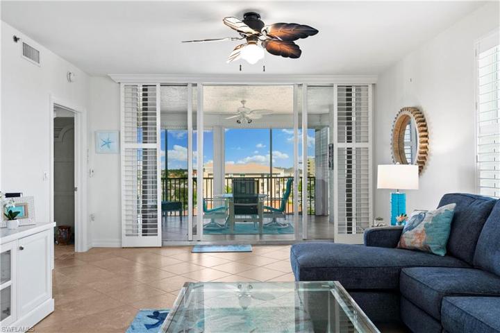 1111  Swallow  AVE, MARCO ISLAND, FL 34145
