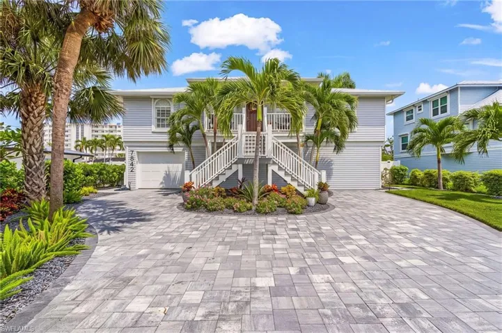 7842 Buccaneer Dr, Fort Myers Beach, Florida 33931