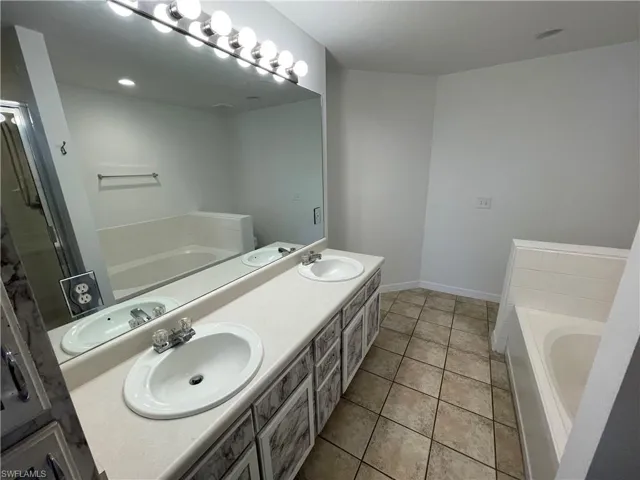 7915 Preserve Cir 217, Naples, Florida 34119