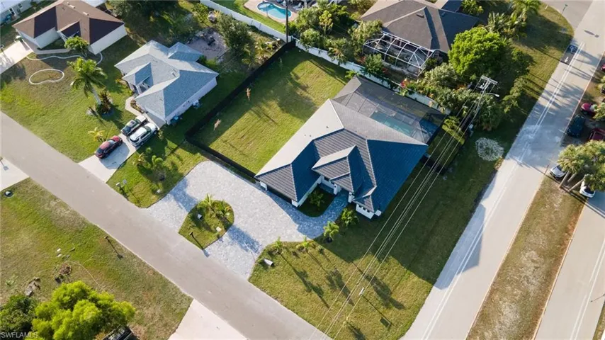 629 SE 26th  TER, Cape Coral, FL 33904