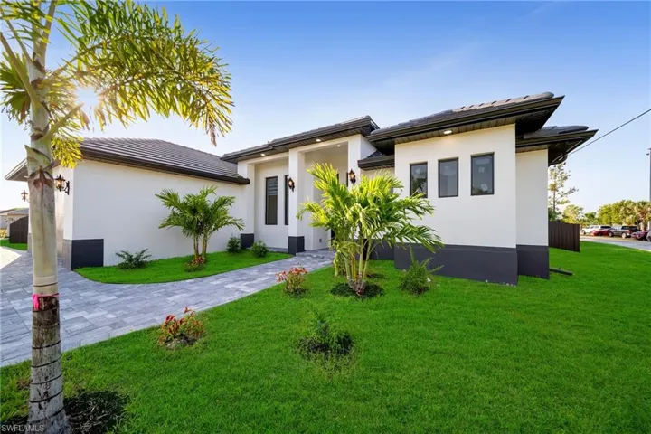629 SE 26th  TER, Cape Coral, FL 33904