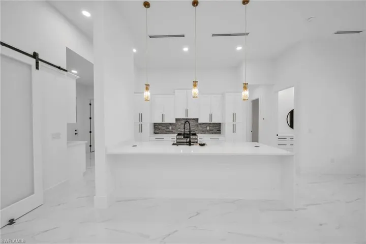 629 SE 26th  TER, Cape Coral, FL 33904