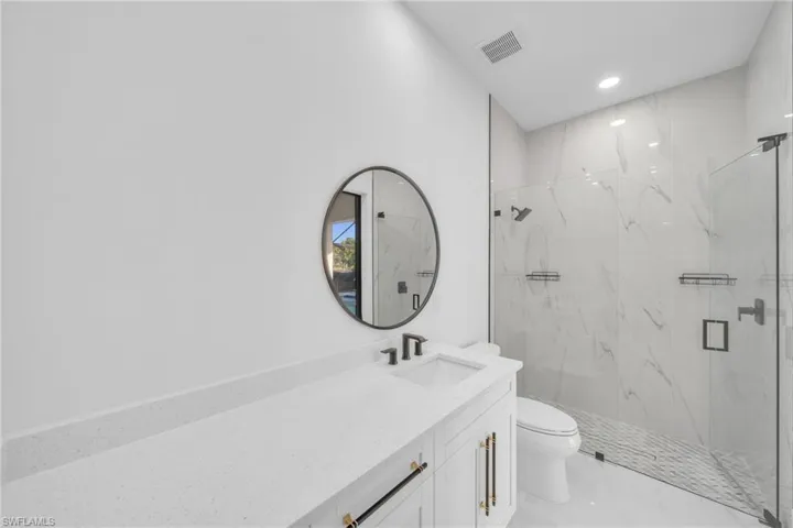 629 SE 26th  TER, Cape Coral, FL 33904