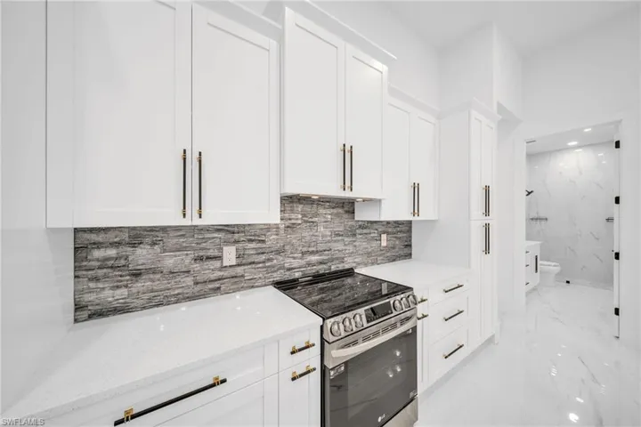 629 SE 26th  TER, Cape Coral, FL 33904