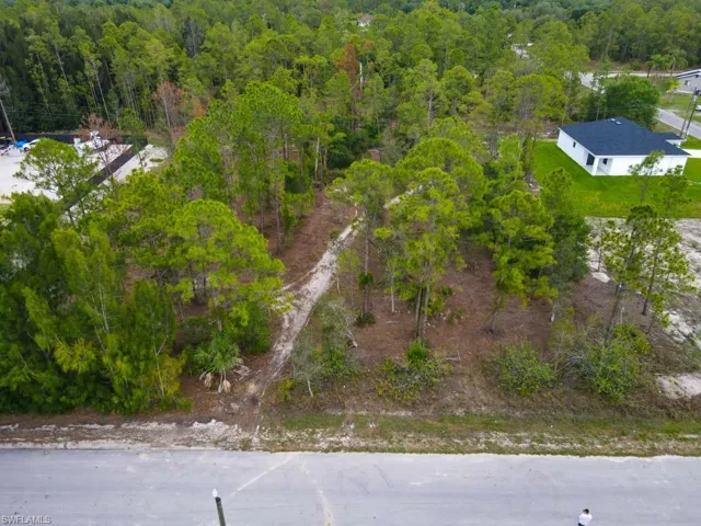 1219 Mcarthur Ave, Lehigh Acres, Florida 33972